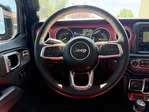 Used 2023 Jeep Wrangler Unlimited Rubicon 4xe AWD/4WD image 9