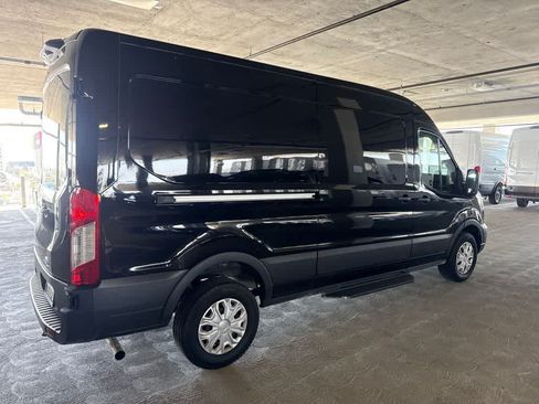 Used 2025 Ford Transit 250 148 Medium Roof RWD image 5