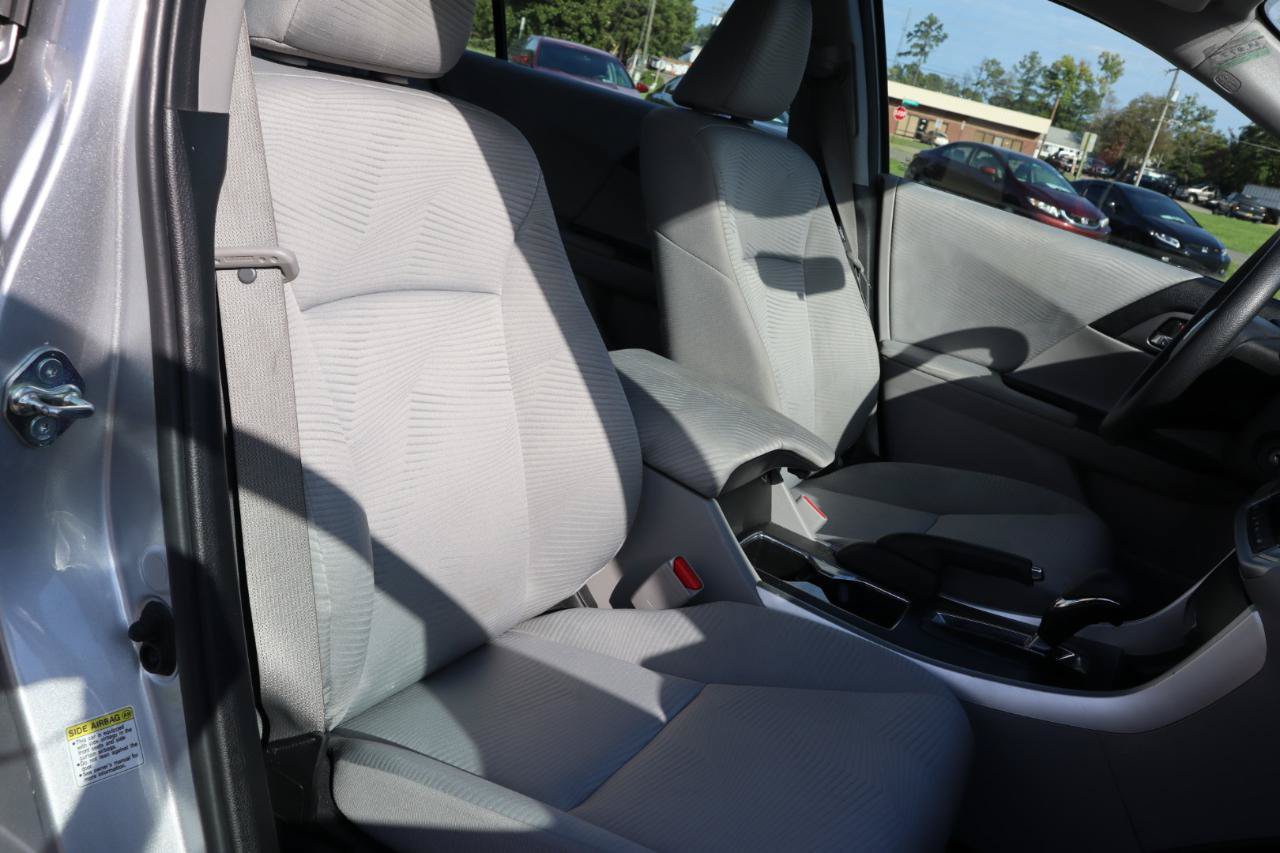 Used 2015 Honda Accord LX image 24