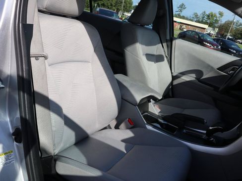 Used 2015 Honda Accord LX image 24