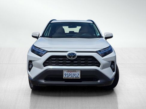 Used 2025 Toyota RAV4 XLE Premium AWD/4WD image 2