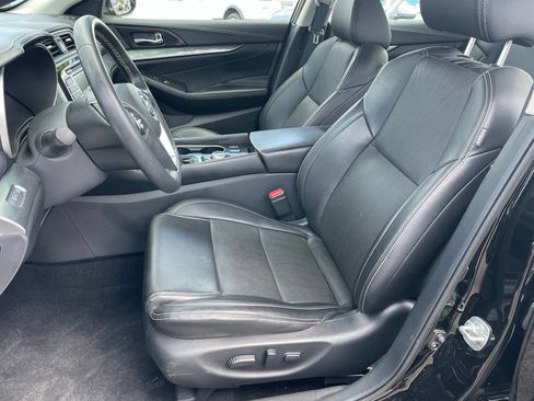 Used 2019 Nissan Maxima 3.5 SV w/ Floor Mat Group FWD image 6