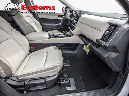 New 2026 Nissan Pathfinder SL AWD/4WD image 22