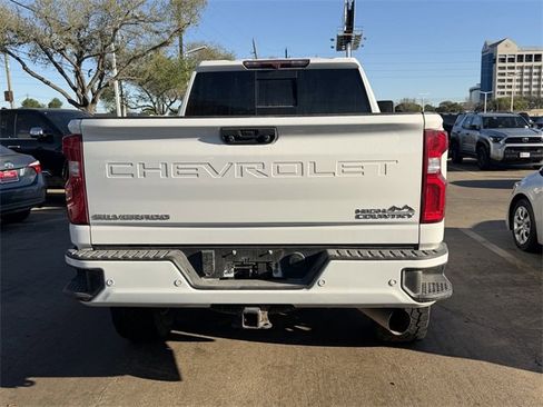 Used 2023 Chevrolet Silverado 2500 High Country image 6