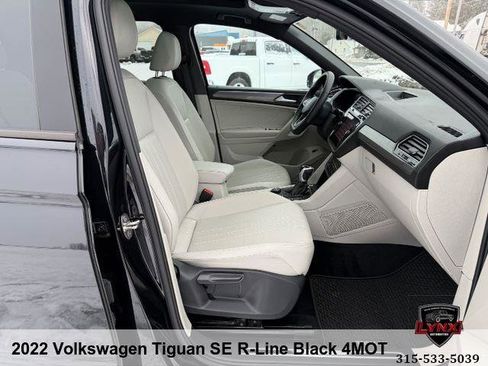 Used 2022 Volkswagen Tiguan SE R-Line image 48
