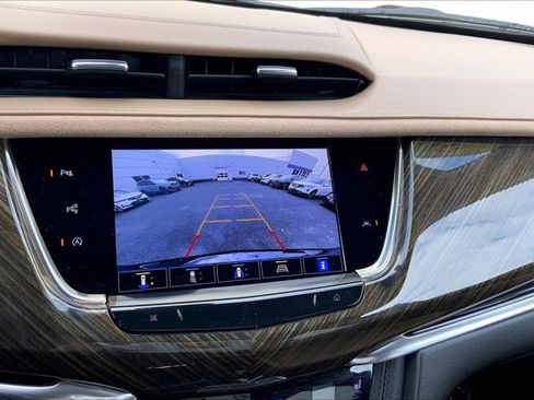 Used 2022 Cadillac XT6 Sport w/ Platinum Package image 21