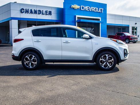 Used 2022 Kia Sportage LX AWD/4WD image 8