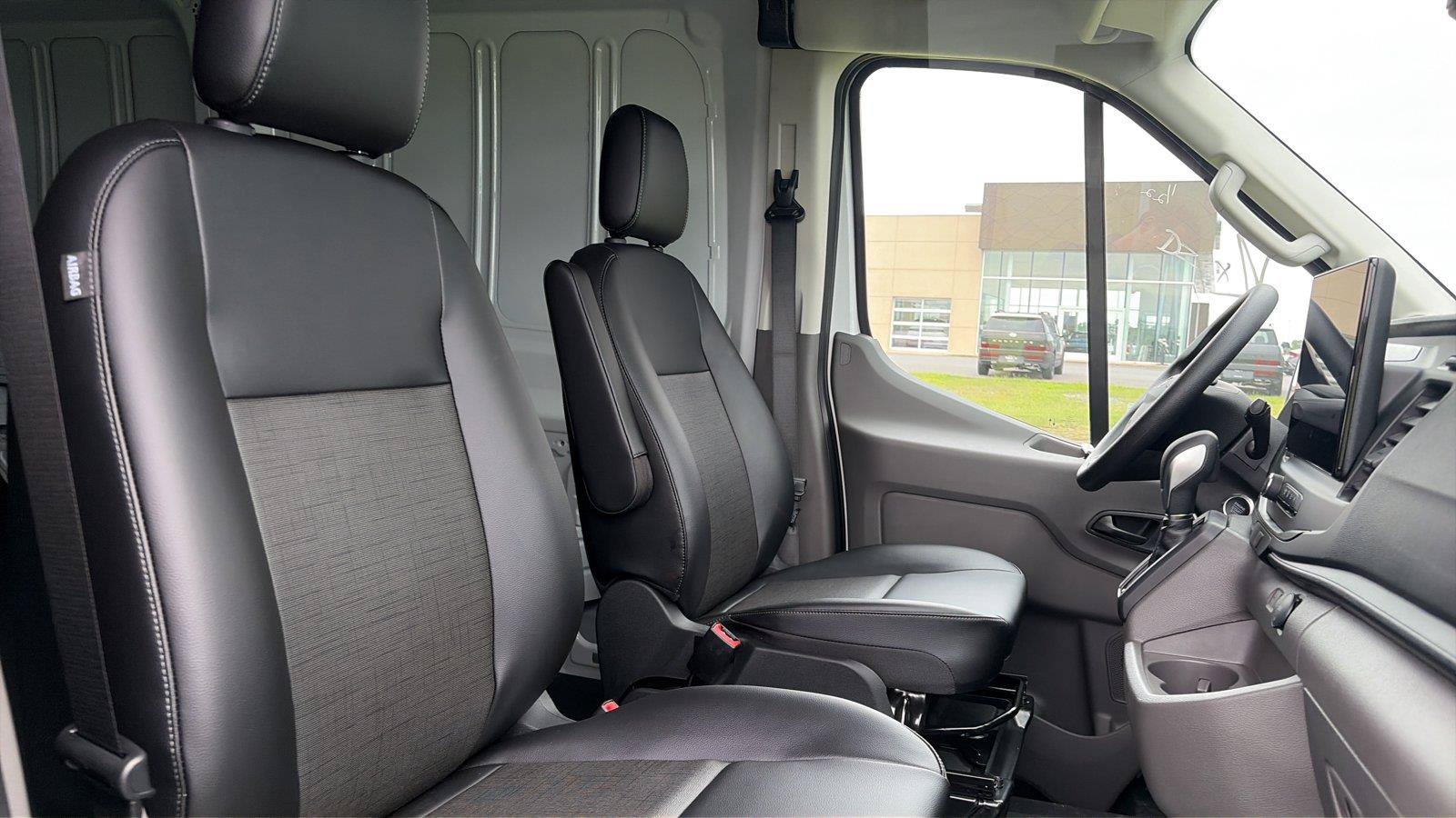 New 2026 Ford Transit 250 148 Medium Roof RWD image 15