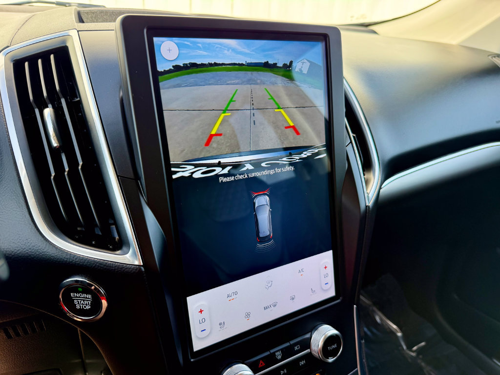 Certified 2024 Ford Edge Titanium AWD/4WD image 29