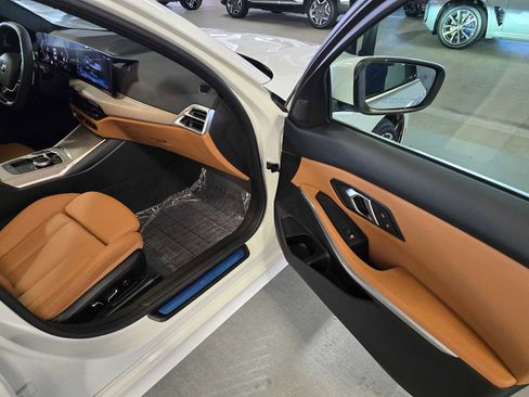 Used 2025 BMW 330i xDrive Sedan w/ Convenience Package image 34