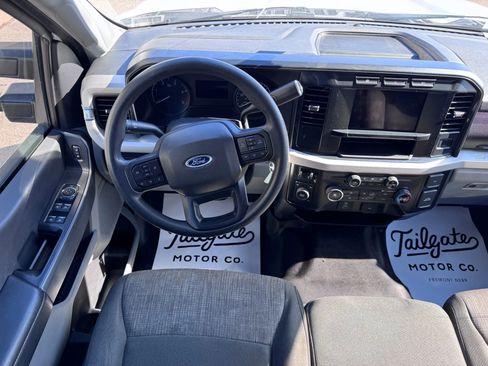 Used 2023 Ford F250 XLT w/ F-250 >10K GVWR Package image 13