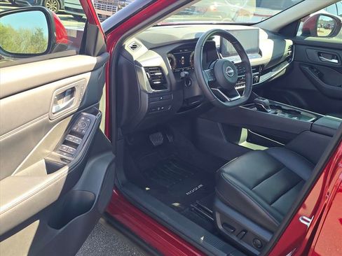Used 2024 Nissan Rogue SL w/ SL Premium Package image 7