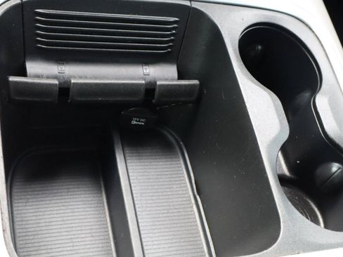 Used 2016 RAM 1500 Big Horn RWD image 21