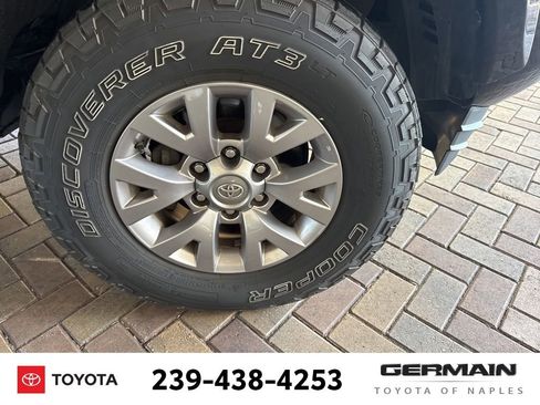 Used 2018 Toyota Tacoma SR5 image 10