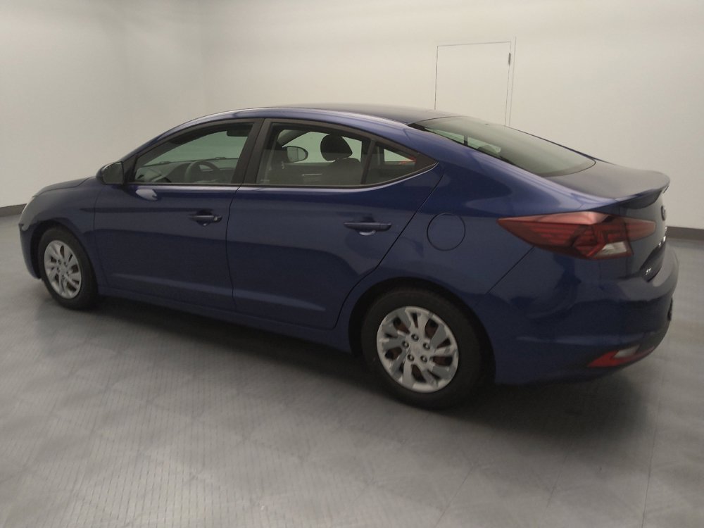 Used 2020 Hyundai Elantra SE FWD image 3