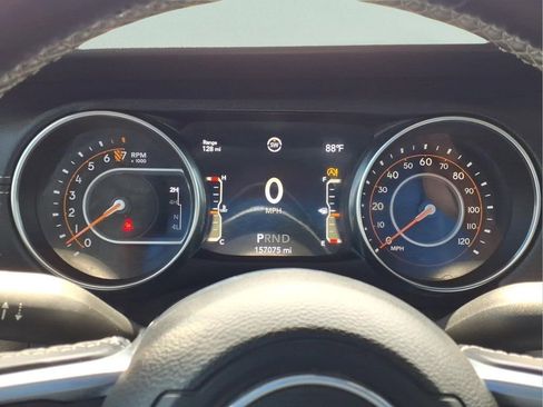 Used 2020 Jeep Gladiator Overland w/ Popular Equipment Package AWD/4WD image 21