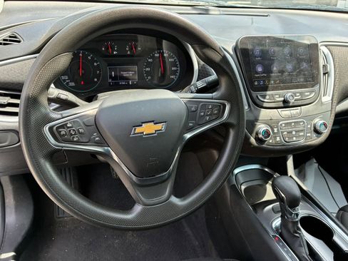 Used 2023 Chevrolet Malibu LT image 5
