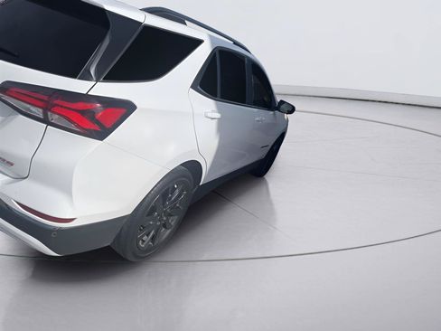 Used 2023 Chevrolet Equinox RS w/ LPO, Floor Liner Package FWD image 3