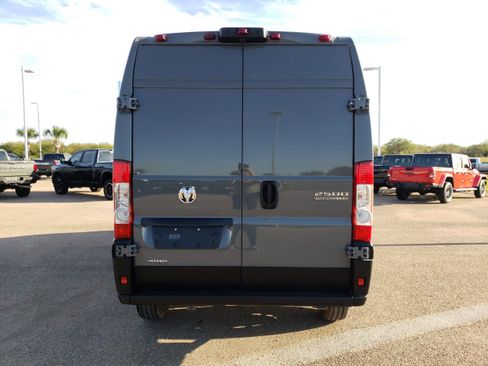 New 2026 RAM ProMaster 2500 w/ Convenience Group image 6
