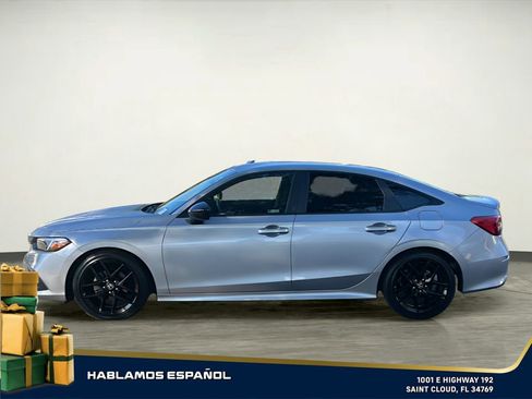 Used 2023 Honda Civic Sport image 3