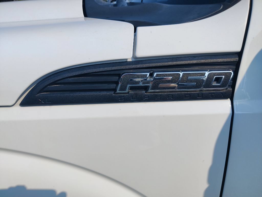Used 2016 Ford F250 XL w/ Power Equipment Group RWD image 24