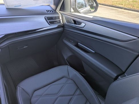 New 2026 Volkswagen Atlas Cross Sport SE AWD/4WD image 17