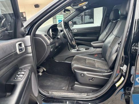 Used 2021 Jeep Grand Cherokee Laredo X RWD image 16