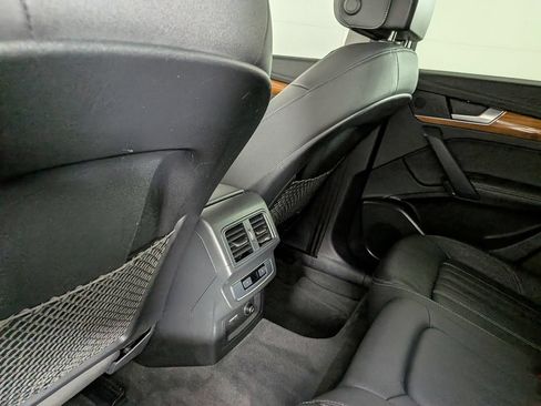 Used 2021 Audi Q5 2.0T Premium Plus w/ Premium Plus Package AWD/4WD image 36