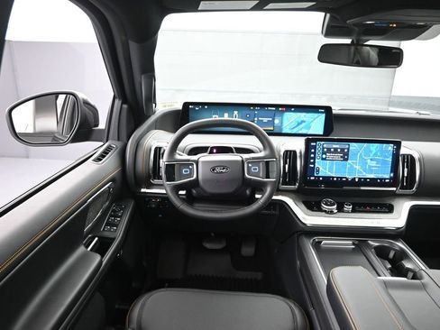 New 2026 Ford Expedition Tremor image 22