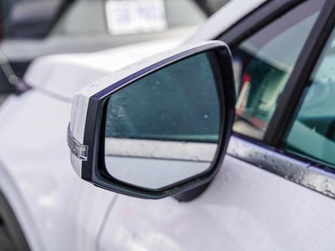 Used 2023 Kia Sportage EX image 8