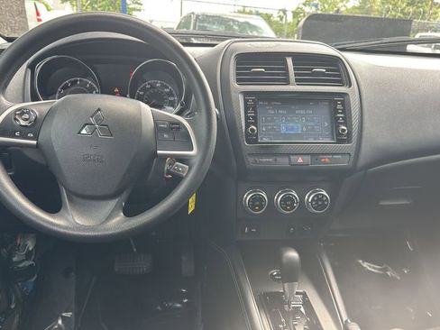 Used 2023 Mitsubishi Outlander Sport AWD image 9