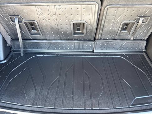 Used 2021 Chevrolet Traverse LS w/ LPO, Floor Liner Package AWD/4WD image 16