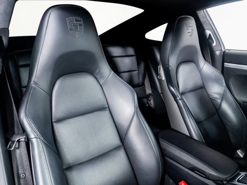 Used 2019 Porsche 911 Turbo w/ Light Design Package image 29