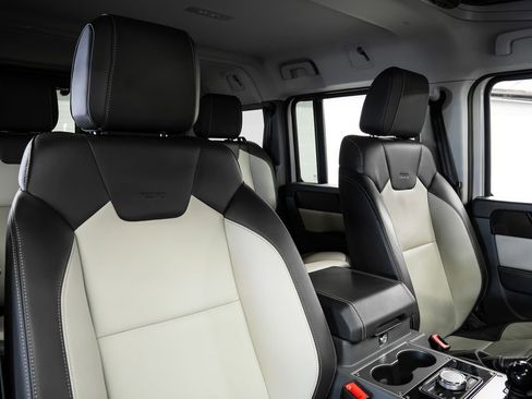 Used 2024 INEOS Grenadier Fieldmaster Edition image 35