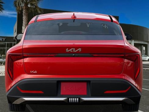 New 2025 Kia K4 LXS image 15