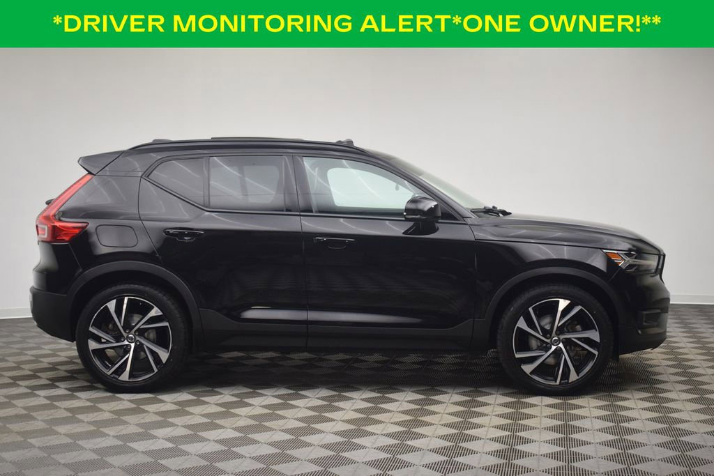 Used 2021 Volvo XC40 T5 R-Design w/ Climate Package AWD/4WD image 9