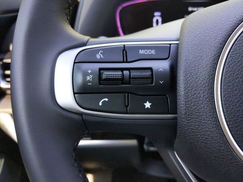 Certified 2023 Kia Sportage EX image 25