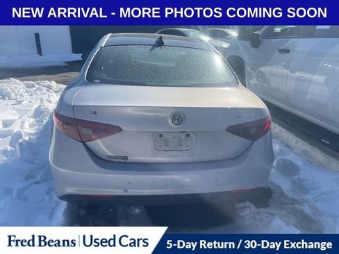 Used 2023 Alfa Romeo Giulia Ti image 6