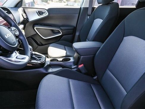 New 2025 Kia Soul S image 16
