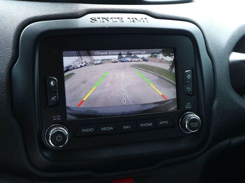 Used 2016 Jeep Renegade Latitude AWD/4WD image 28