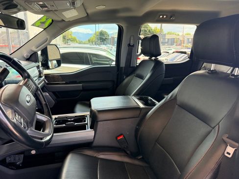 Used 2023 Ford F250 Lariat w/ Lariat Ultimate Package AWD/4WD image 6