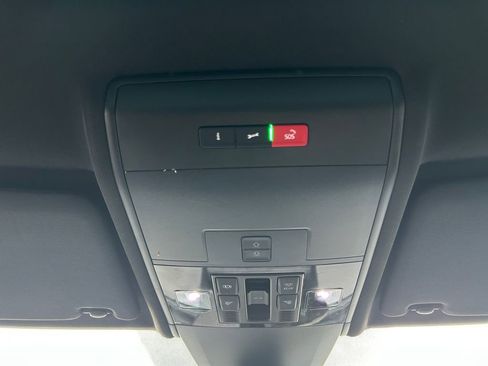 Used 2021 Volkswagen Atlas Cross Sport SEL Premium R-Line image 36