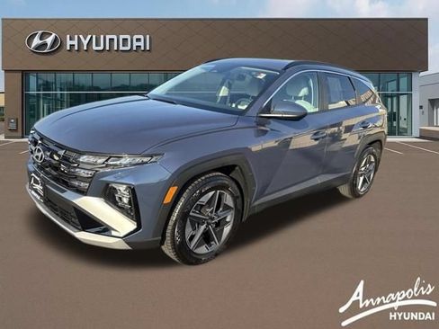 Used 2025 Hyundai Tucson SEL FWD image 1