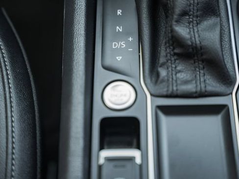 Used 2019 Volkswagen Atlas SE w/ Towing Package FWD image 34