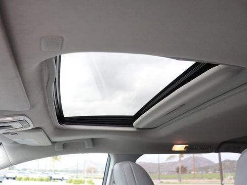 Used 2023 Toyota Sienna XLE image 24