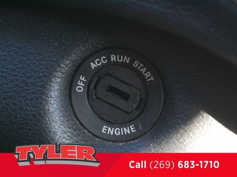 Used 2015 Jeep Cherokee Latitude w/ Cold Weather Group image 31