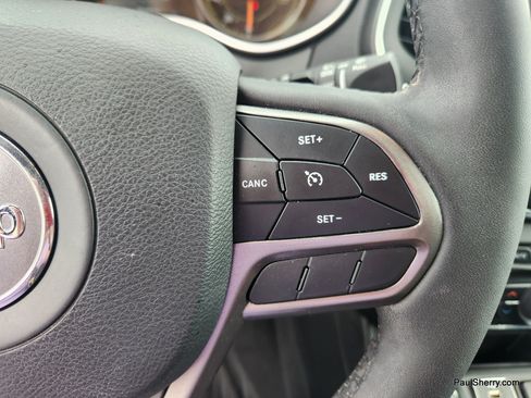 Used 2022 Jeep Cherokee Latitude Lux w/ Mopar Interior Package AWD/4WD image 29