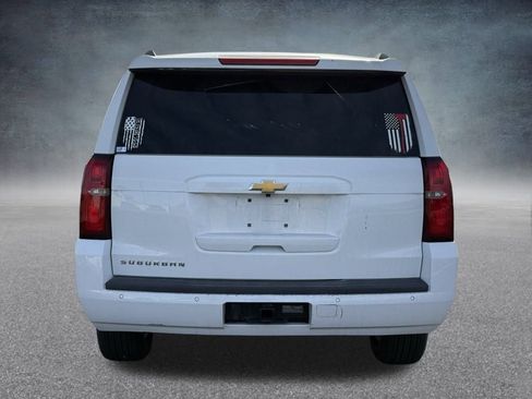 Used 2018 Chevrolet Suburban LS image 4