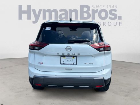 Certified 2024 Nissan Rogue SL AWD/4WD image 4