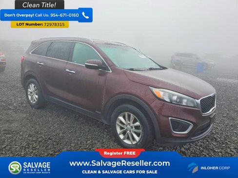 Used 2017 Kia Sorento AWD w/ LX Convenience Package image 4
